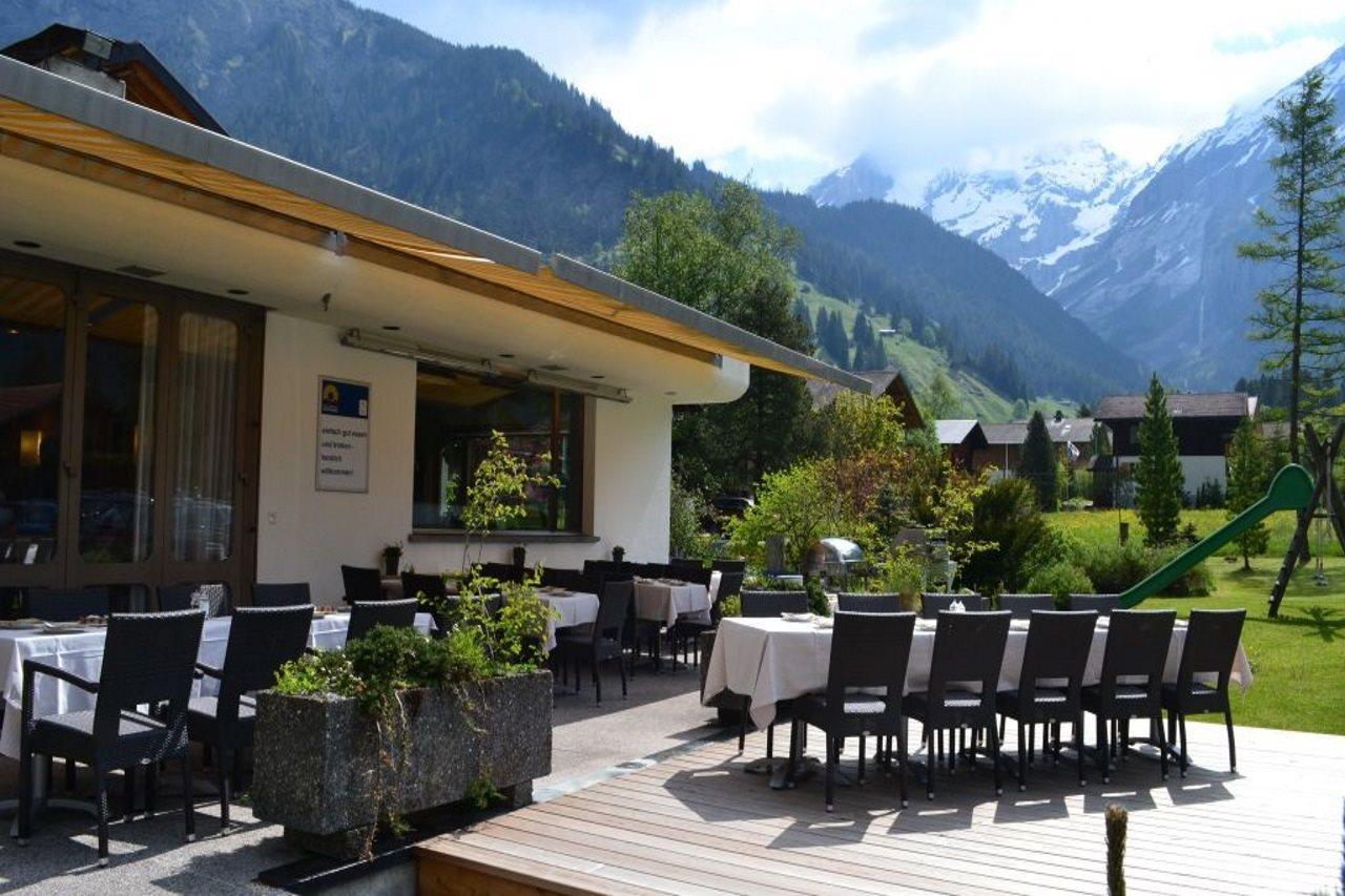 Bluemlisalp Hotel Kandersteg Exterior photo